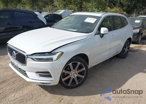 2021 Volvo Xc60 T5 Inscription из США, поврежденный, VIN YV4102RL5M1710876